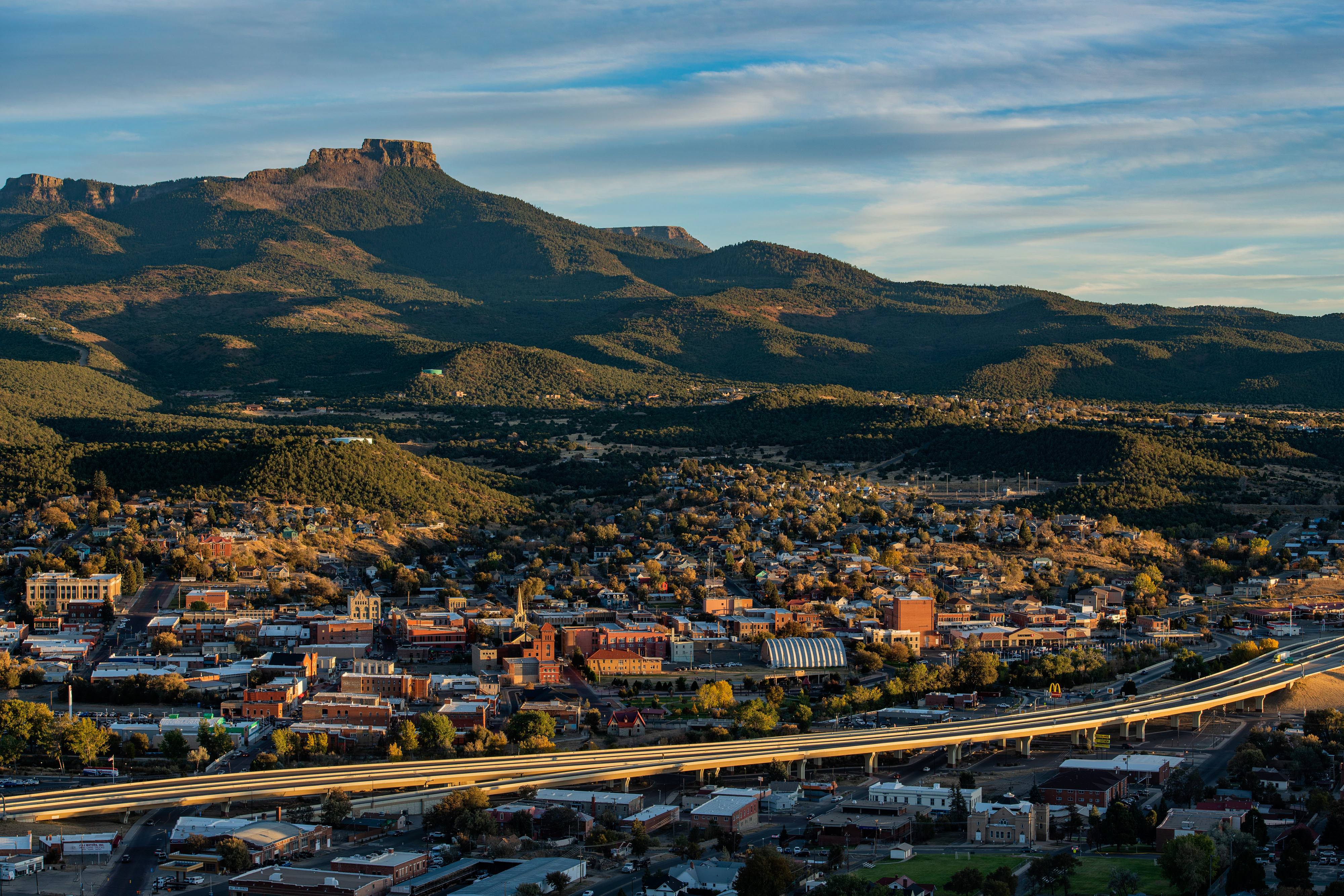 Fishers Peak forms a backdrop to the town of Trinidad, Colorado