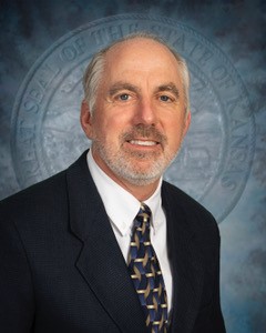 Headshot of Brad Loveless.
