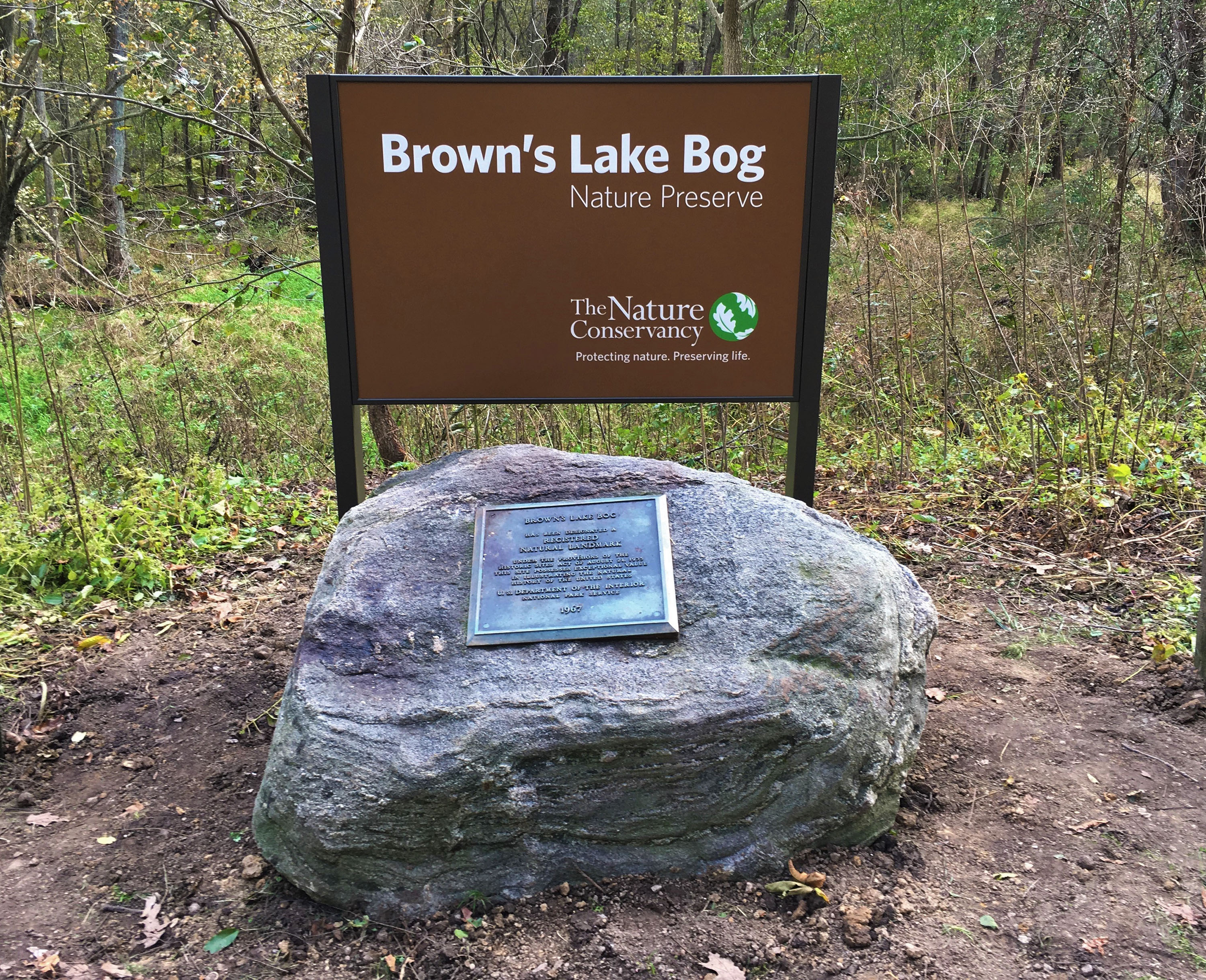 Brown's Lake Bog entrance signage.